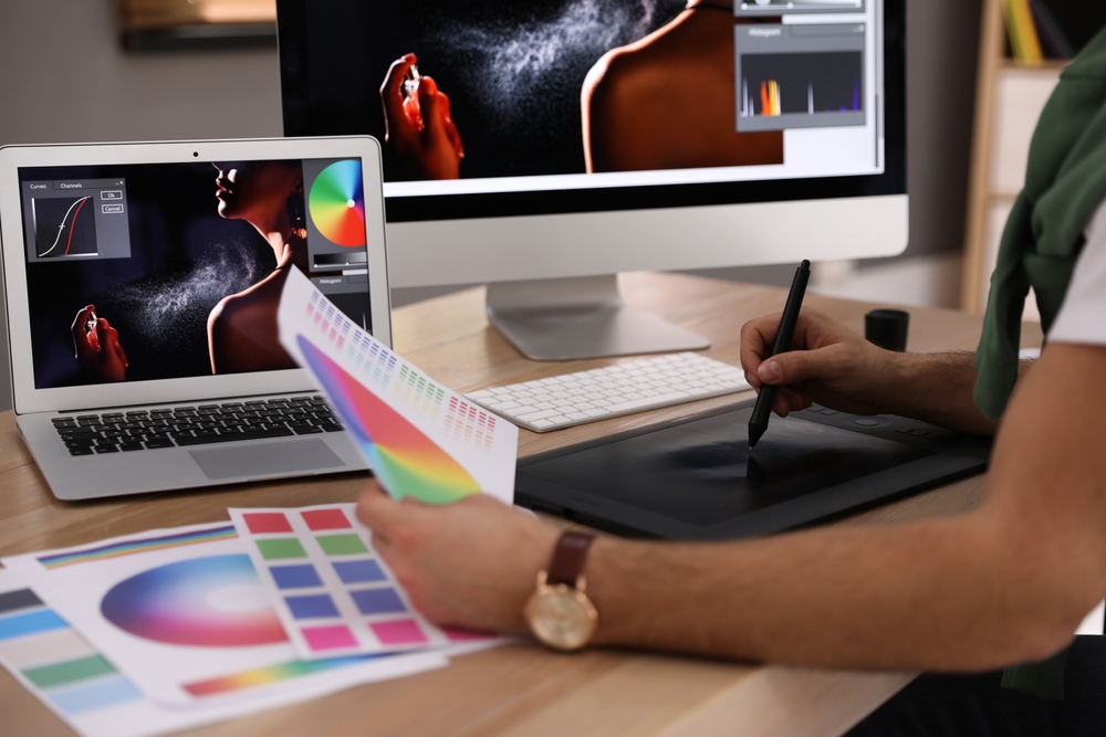 Corporate & Sales Collaterals